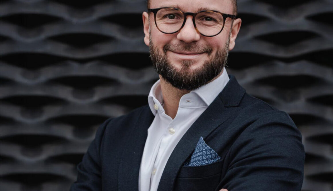 Michał Chyla, Mind Your Business